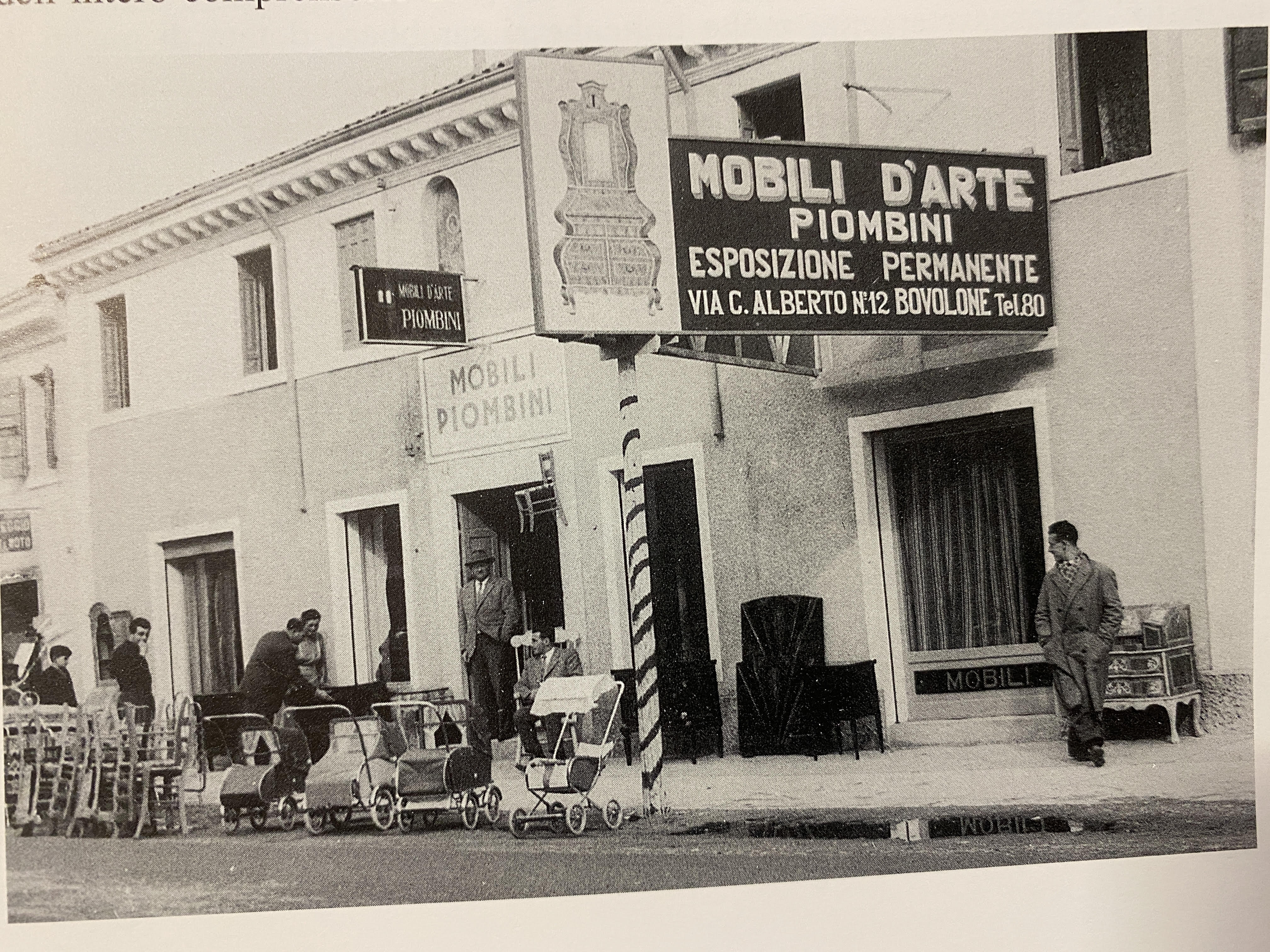 La prima bottega di Piombini Mobili 1925