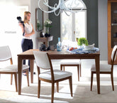 Sedia Seduta Moderna in Vera Pelle Bianco 2517 e Legno di Noce Classico 81 collezione Modigliani Piombini Mobili 8252 Ambientata