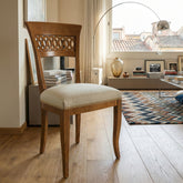 Sedia Classica Sinuosa in ciliegio con rivestimento in Tessuto Ecrù collezione D'Este Piombini Mobili Artigianali Italiani RD82-T