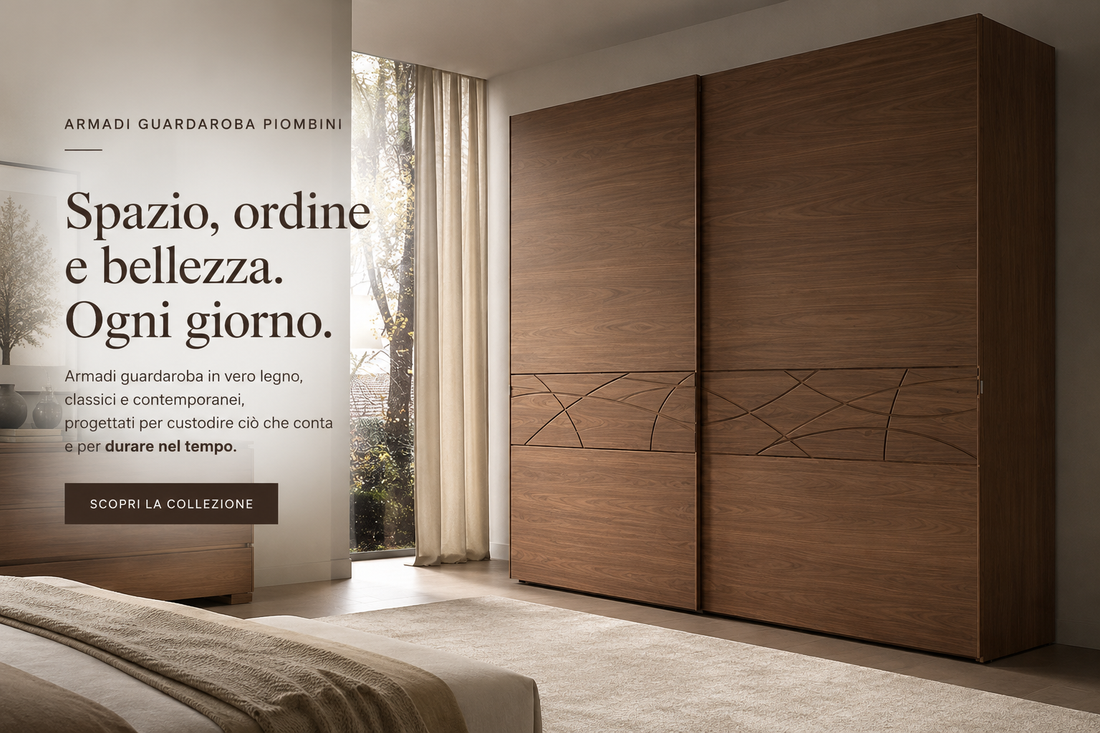 collezione Armadi Guardaroba Piombini con armadio in vero legno dalle linee contemporanee, inserito in una camera da letto elegante dai toni caldi e naturali, progettata per valorizzare ordine, spazio e qualità artigianale.