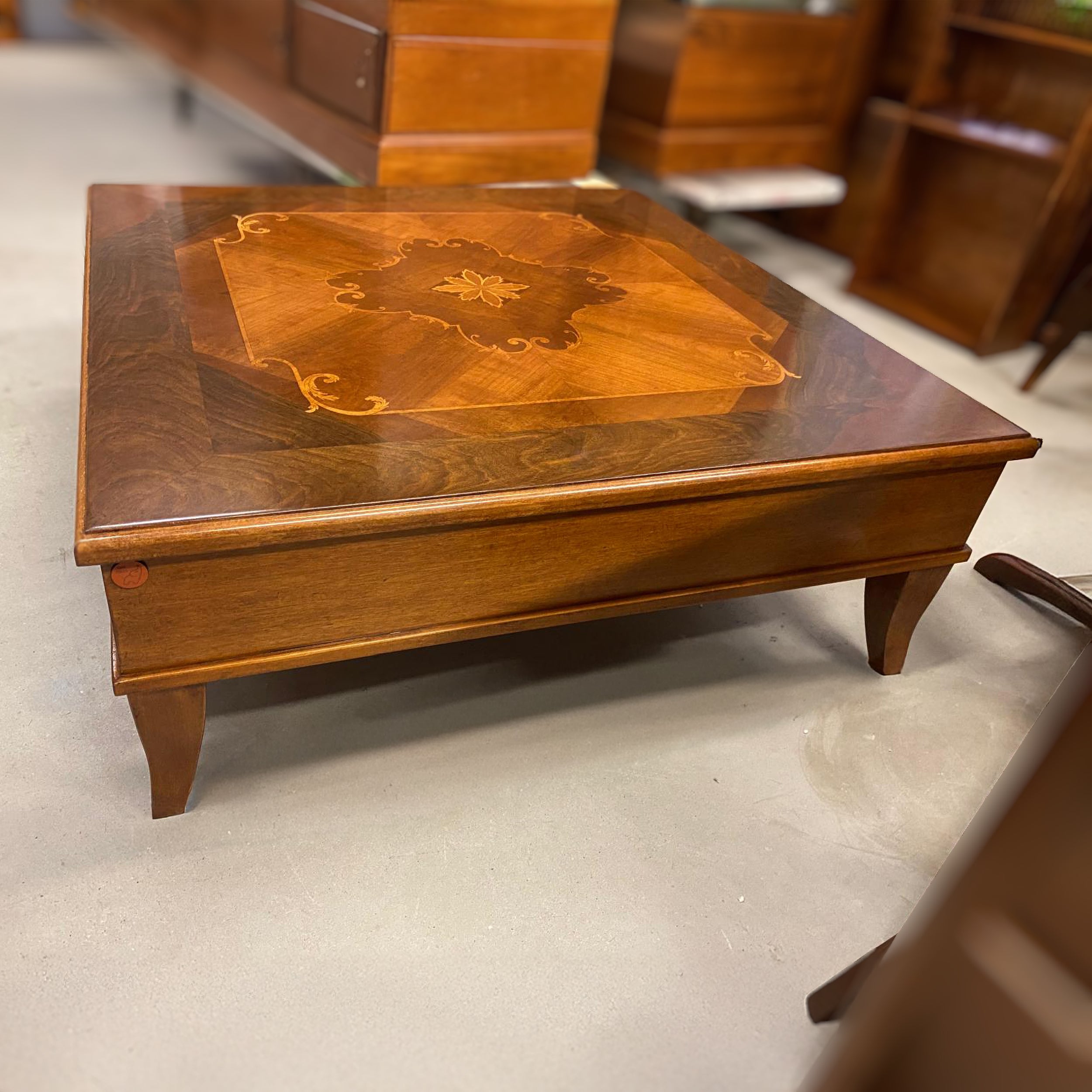 Tavolino Quadrato Classico Intarsiato un Cassetto Arte Tiziano Piombini RH932