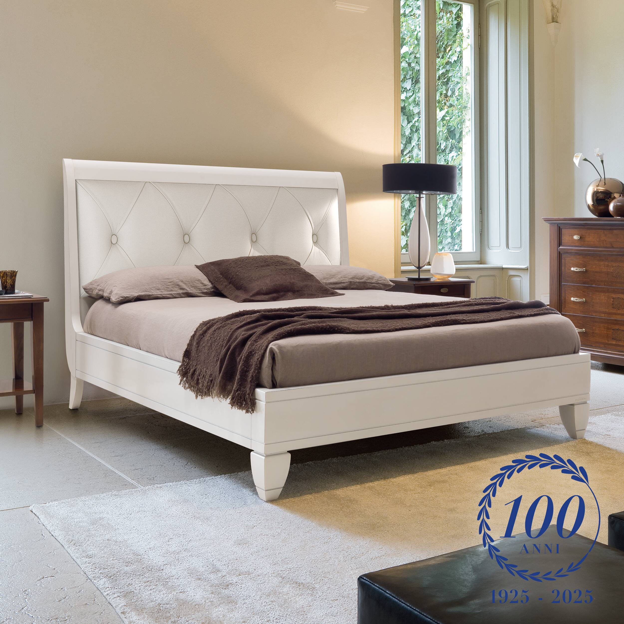 Camera Da Letti Matrimoniali Moderni In Pelle Con Contenitore