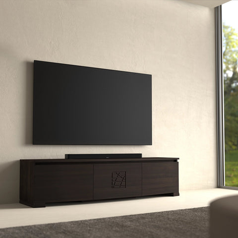 Mobile TV Modigliani 3 porte sagomato in noce finitura 106 Noce Moka con decoro Comete e apertura a gola dal design contemporaneo.