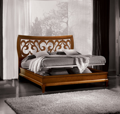 Letto matrimoniale classico Visconti con box contenitore e testata traforata in legno