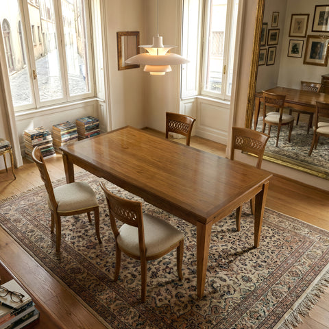 Tavolo classico con quattro sedie classiche collezione d'Este Piombini mobili artigianali italiani