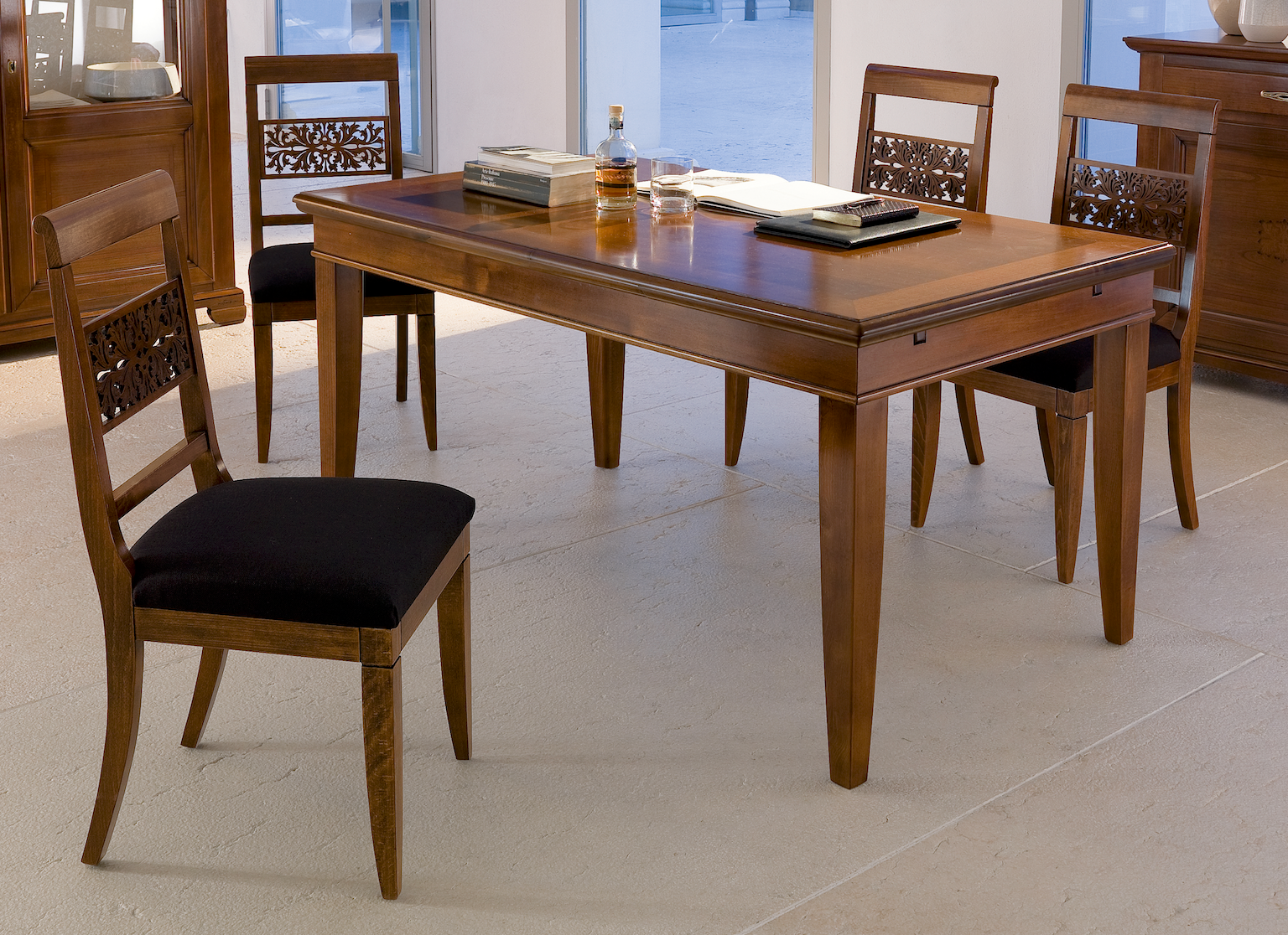 Classic Extendable Rectangular Table L 160 with 6 Classic Chairs in Cherry Wood and Real Leather Arte Piombini Collection